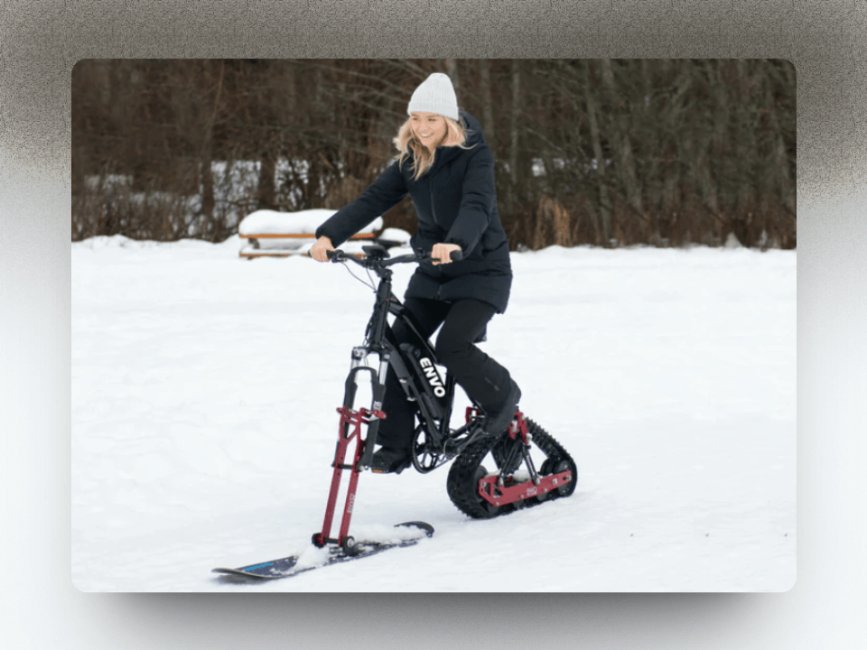 envo flex electric snowbike on the mountain.